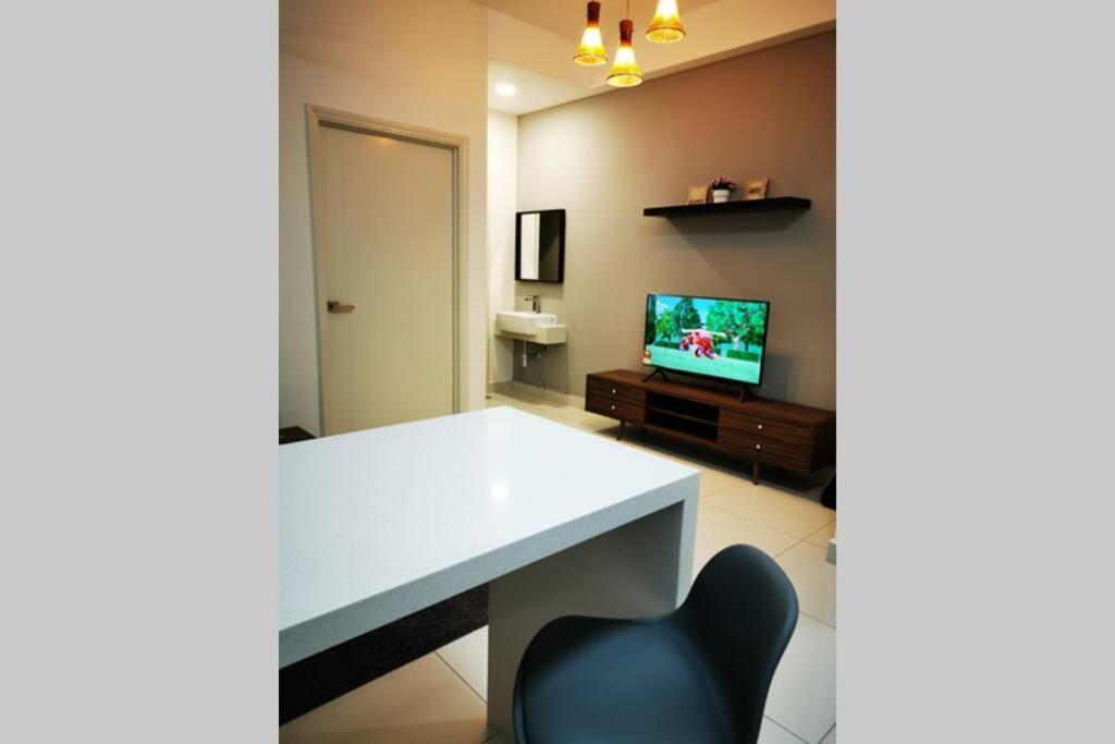 Happyhome @ Arte Mont Kiara Kuala Lumpur Hartamas Damansara ภายนอก รูปภาพ